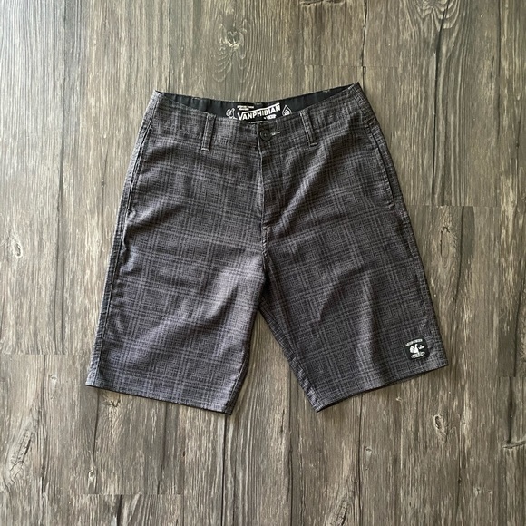 vanphibian shorts